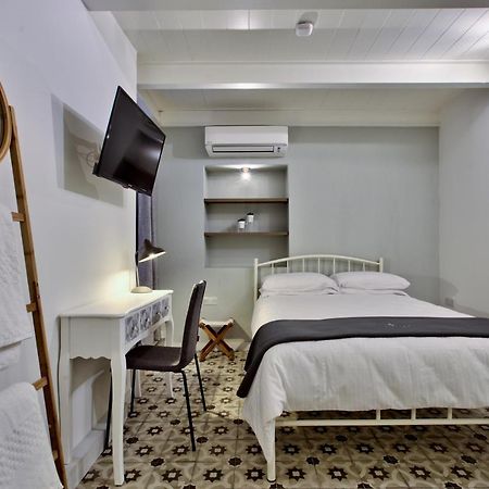 Chateau La Vallette - St. Elmo Suite วัลเลตตา ภายนอก รูปภาพ